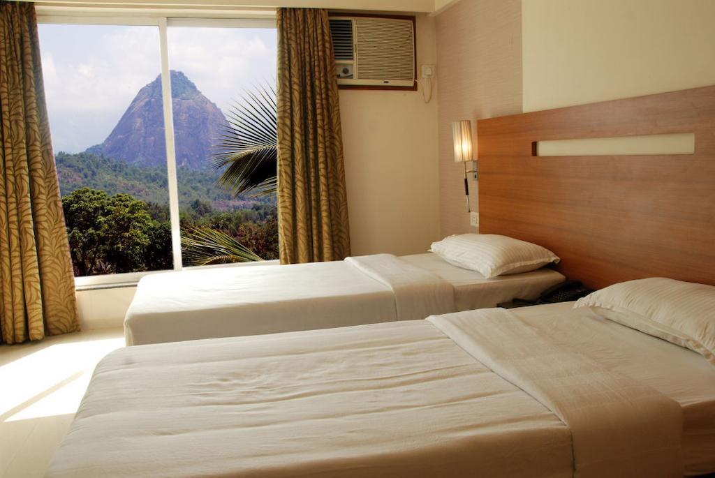 Hotel Tanish Residency Navi Mumbai Exterior photo